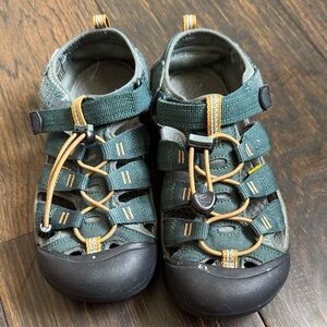 Keen Kids Green and Black Adventure Sandals